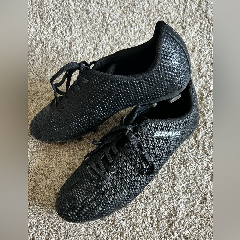 Brava Soccer Adult Super Goal Cleats SZ 7.5 - Picture 2 of 7